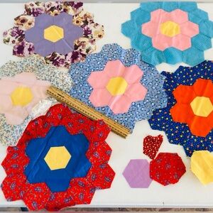 6 Vintage Quilting Flowers Fabric Hexagons plus 16 Ready Cut Pieces